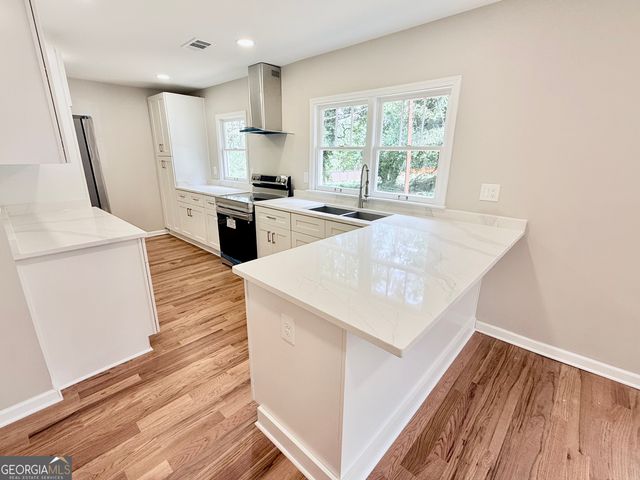 1634 Lake Jodeco Road, Jonesboro, GA 30236