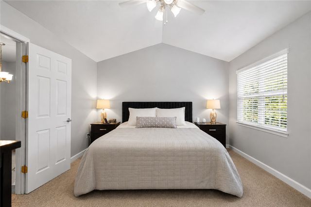 903 Royal Ct, North Strabane, PA 15317