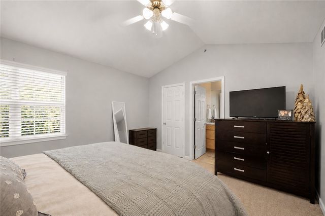 903 Royal Ct, North Strabane, PA 15317