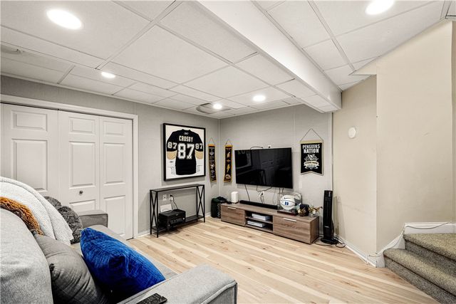 903 Royal Ct, North Strabane, PA 15317