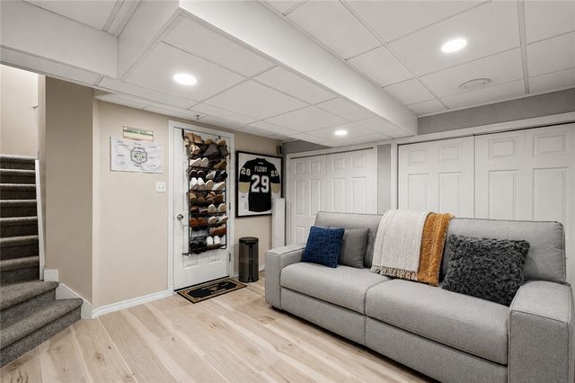 903 Royal Ct, North Strabane, PA 15317