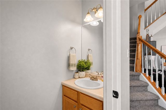 903 Royal Ct, North Strabane, PA 15317