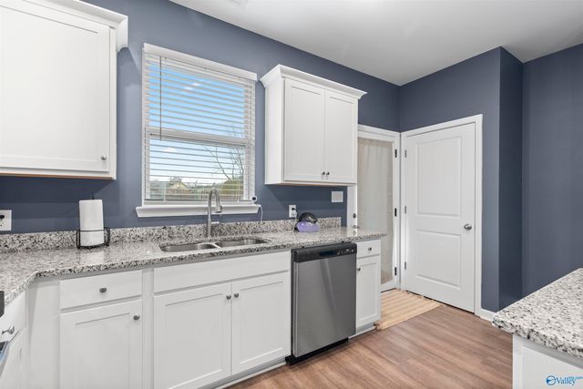 1213 Inglewood Circle, Athens, AL 35611