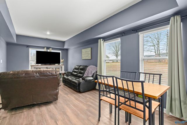 1213 Inglewood Circle, Athens, AL 35611