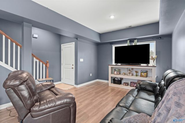 1213 Inglewood Circle, Athens, AL 35611