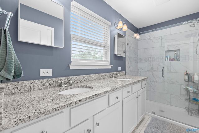 1213 Inglewood Circle, Athens, AL 35611