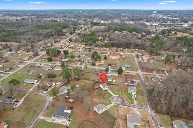 1213 Inglewood Circle, Athens, AL 35611
