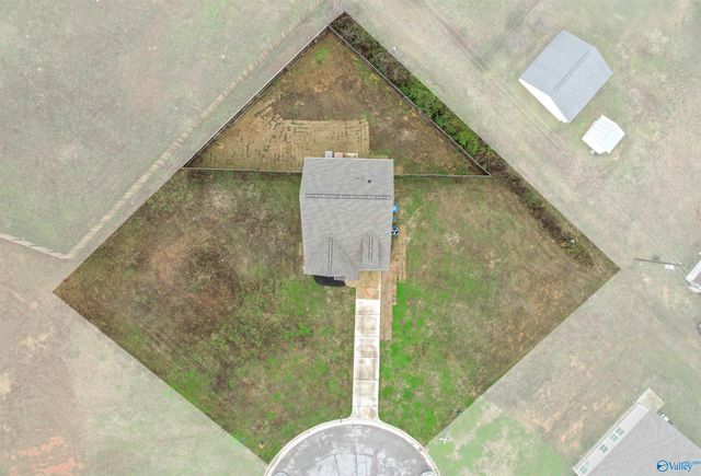 1213 Inglewood Circle, Athens, AL 35611