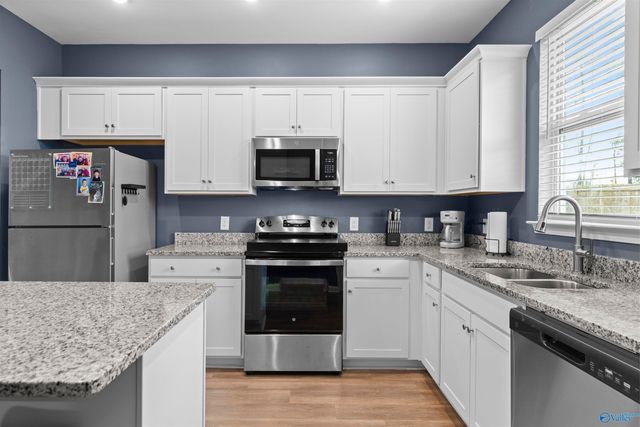 1213 Inglewood Circle, Athens, AL 35611