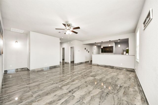 6003 Briarstone Bay Drive, Katy, TX 77449