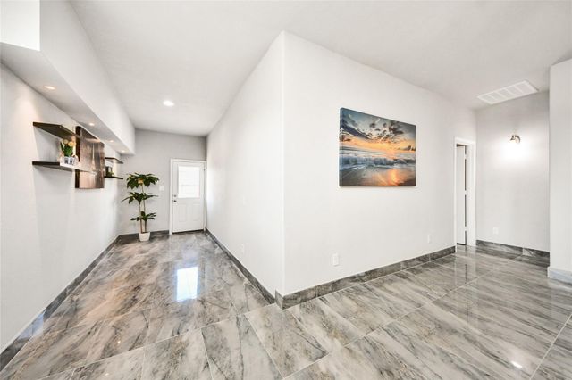 6003 Briarstone Bay Drive, Katy, TX 77449