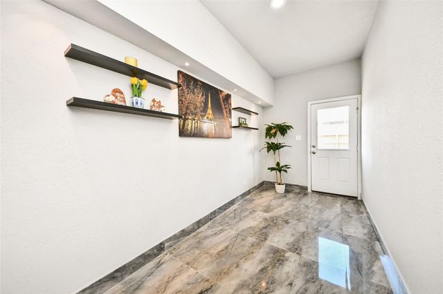 6003 Briarstone Bay Drive, Katy, TX 77449