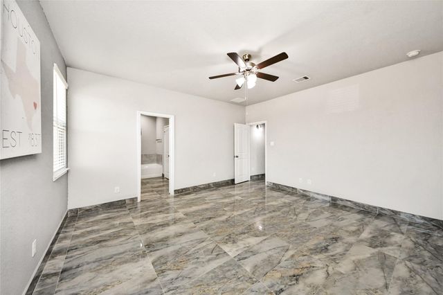6003 Briarstone Bay Drive, Katy, TX 77449