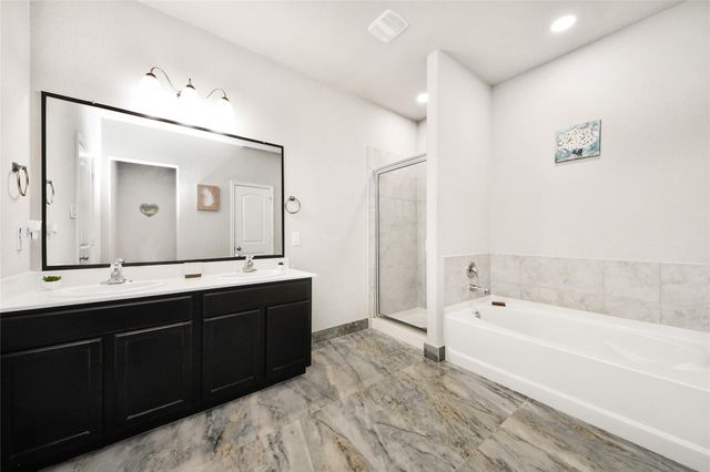 6003 Briarstone Bay Drive, Katy, TX 77449