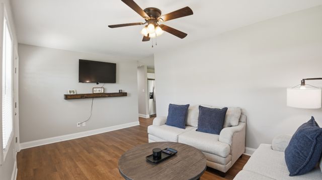 1302 E Grundy St, Tullahoma, TN 37388