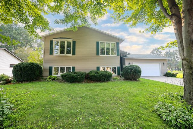 213 5th Street NE, Grand Meadow, MN 55936