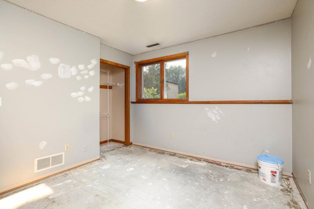 213 5th Street NE, Grand Meadow, MN 55936