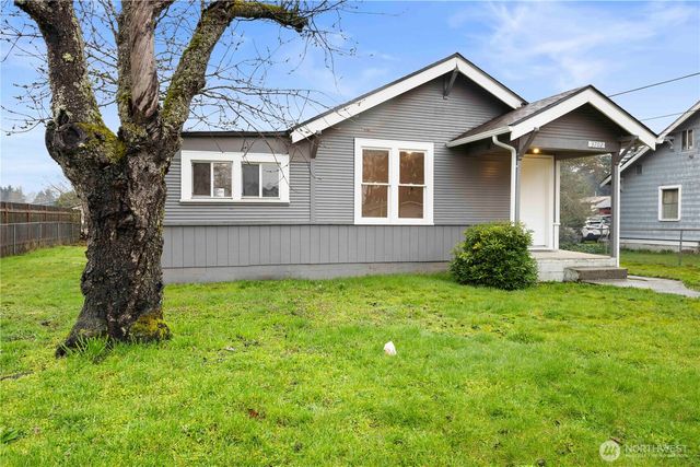 3702 S Gunnison Street, Tacoma, WA 98409
