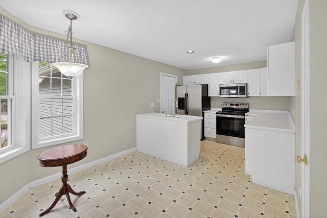 1465 Hooksett Rd Unit 407, Hooksett, NH 03106