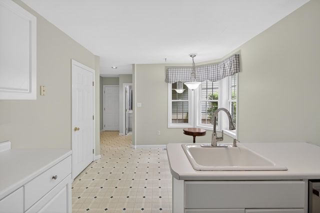 1465 Hooksett Rd Unit 407, Hooksett, NH 03106