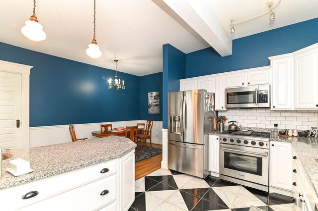 974 Woodruff Place East Drive, Indianapolis, IN 46201