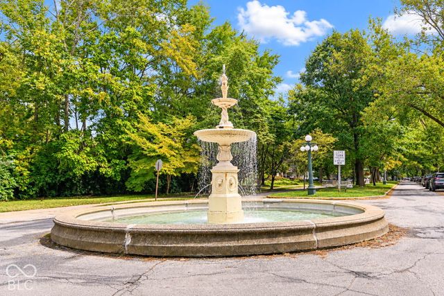 974 Woodruff Place East Drive, Indianapolis, IN 46201