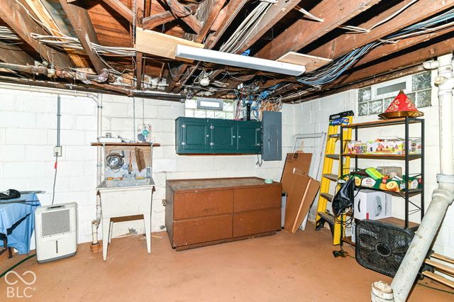 974 Woodruff Place East Drive, Indianapolis, IN 46201