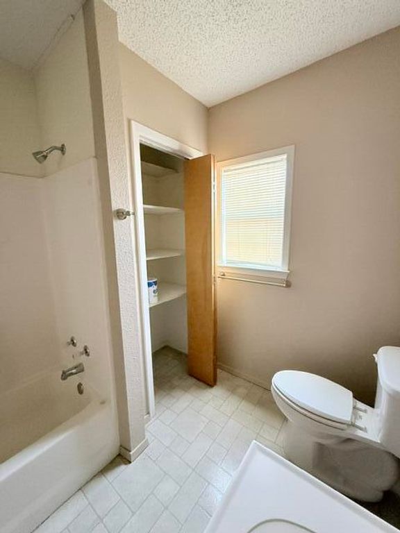 Image 13 of property listing at 513 Pecan Pecan Street, Rowena, TX 76875