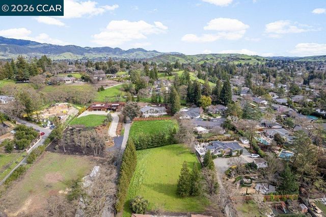 550 El Pintado, Danville, CA 94526