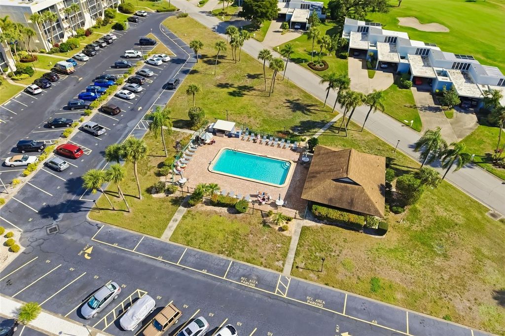 Image 37 of property listing at 4119 61ST AVENUE TERRACE W 308, Bradenton, FL 34210