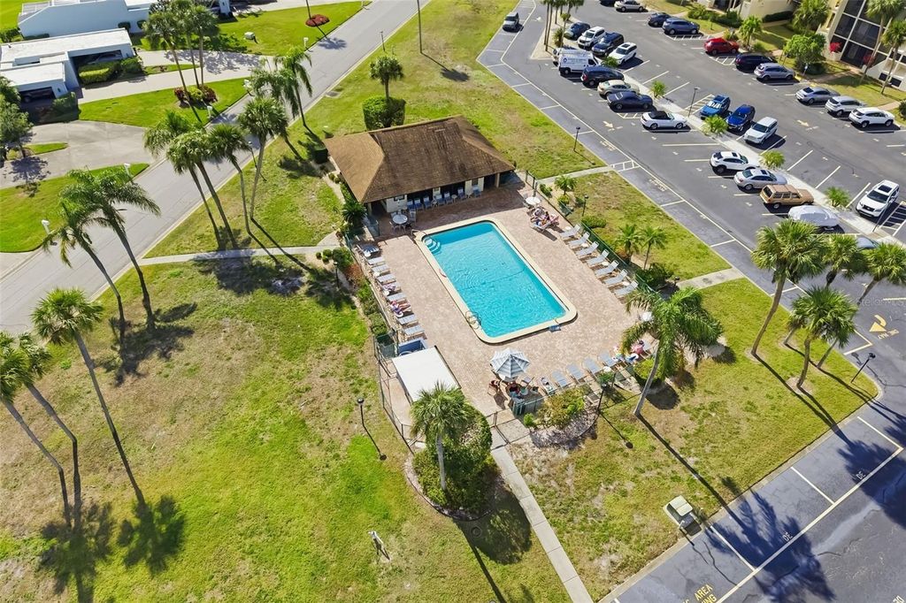 Image 39 of property listing at 4119 61ST AVENUE TERRACE W 308, Bradenton, FL 34210