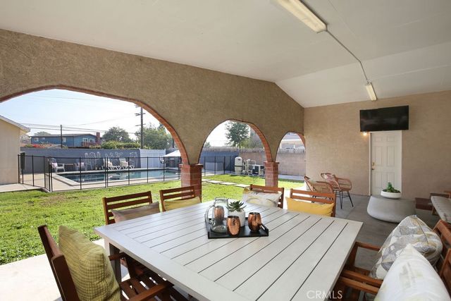 5024 N Bentree Circle, Long Beach, CA 90807