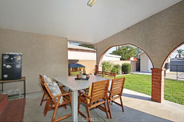 5024 N Bentree Circle, Long Beach, CA 90807