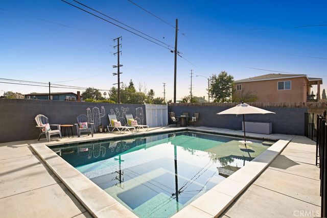 5024 N Bentree Circle, Long Beach, CA 90807