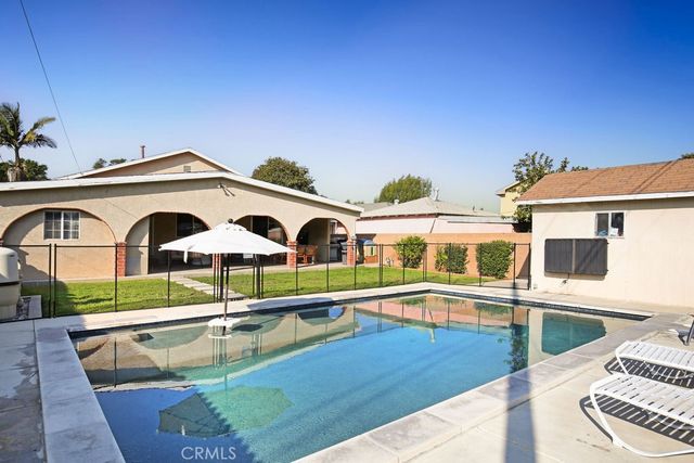 5024 N Bentree Circle, Long Beach, CA 90807