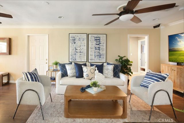 5024 N Bentree Circle, Long Beach, CA 90807