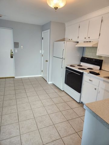 29 Sherman Street 1, Foxboro, MA 02035