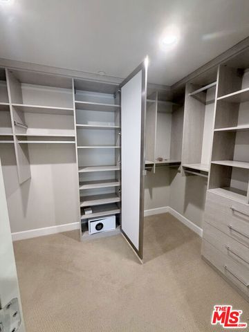 5015 Balboa Boulevard 201, Encino, CA 91316