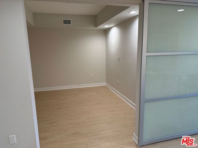 5015 Balboa Boulevard 201, Encino, CA 91316