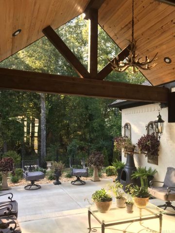 1525 Green Tree Drive, Conway, AR 72034