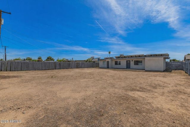 2940 W Las Palmaritas Drive, Phoenix, AZ 85051