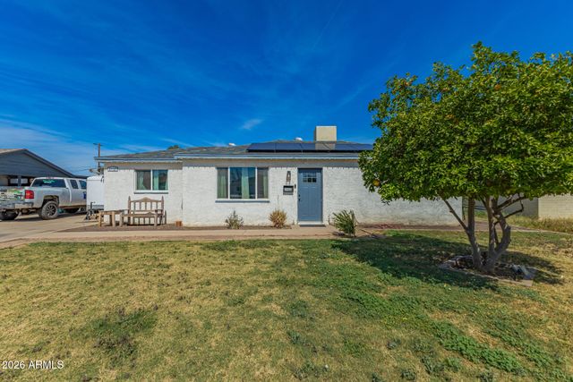 2940 W Las Palmaritas Drive, Phoenix, AZ 85051