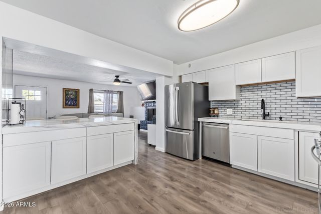 2940 W Las Palmaritas Drive, Phoenix, AZ 85051