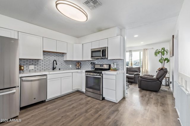 2940 W Las Palmaritas Drive, Phoenix, AZ 85051