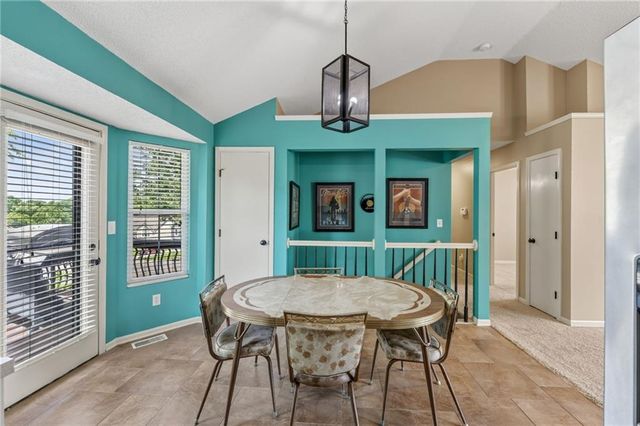 1867 Quail Ridge Drive, Liberty, MO 64068