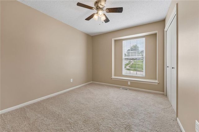 1867 Quail Ridge Drive, Liberty, MO 64068