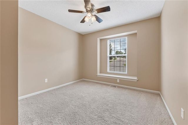 1867 Quail Ridge Drive, Liberty, MO 64068