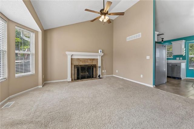 1867 Quail Ridge Drive, Liberty, MO 64068