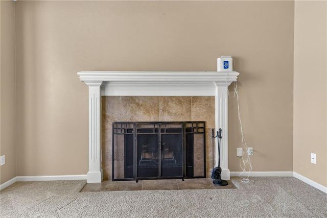 1867 Quail Ridge Drive, Liberty, MO 64068