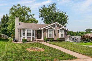 1867 Quail Ridge Drive, Liberty, MO 64068